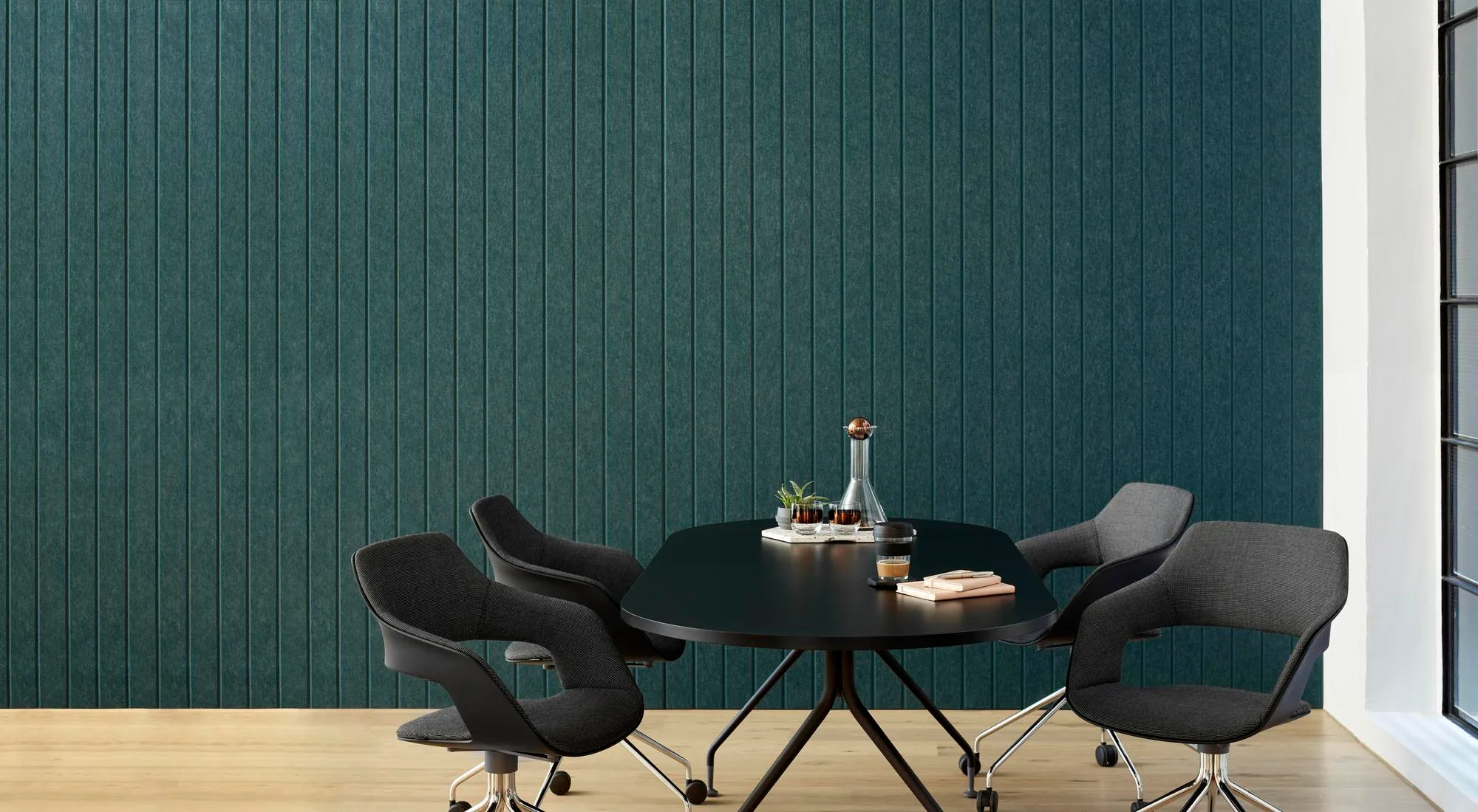 Echopanel Longitude — lifestyle